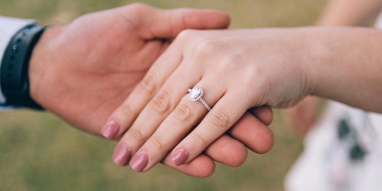 Buying Guide: Lab Grown Diamonds for Engagement Ring Explained in 6 Easy Steps
