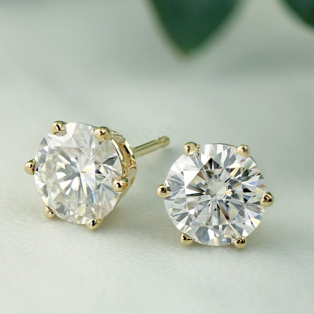 Lab Diamond Studs For Everyday Wear