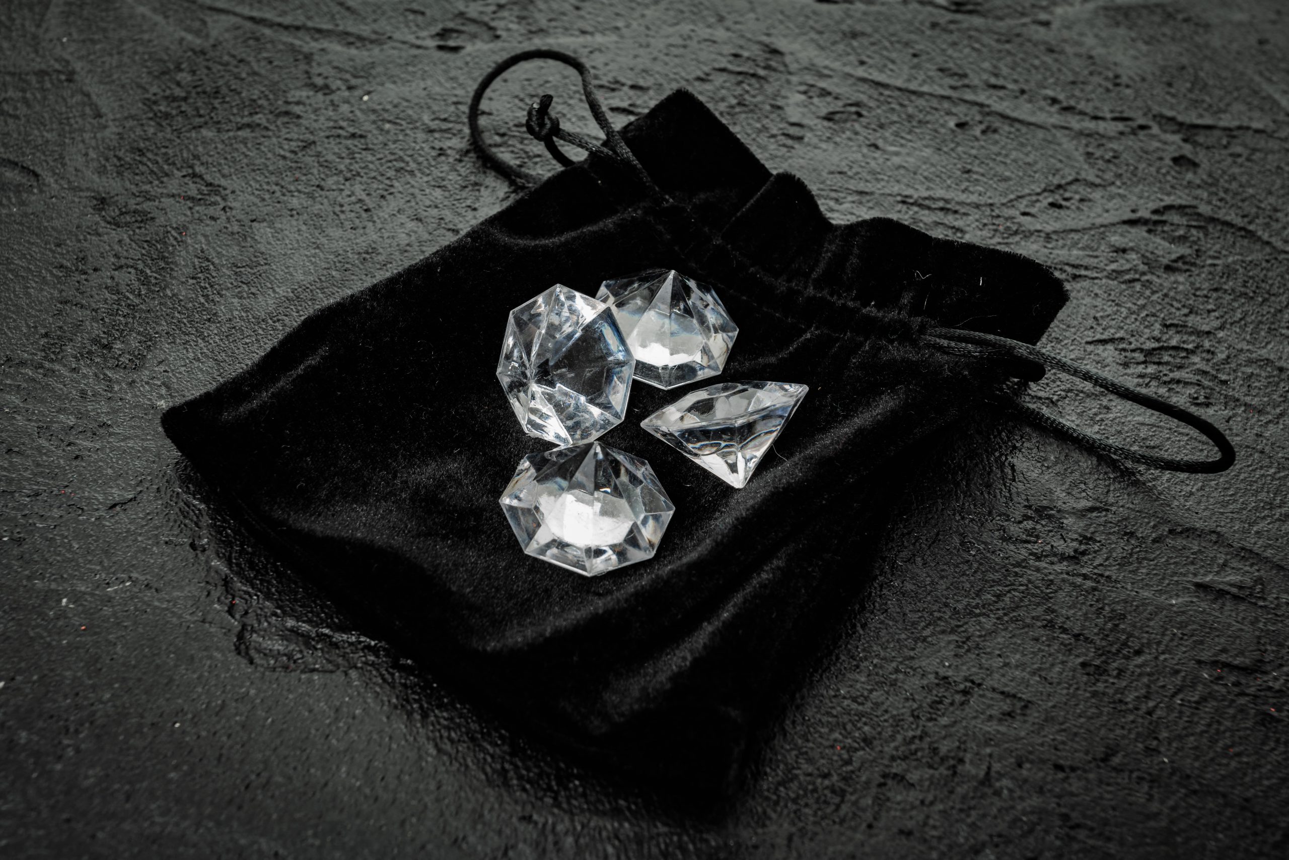 what is 4cs of diamonds